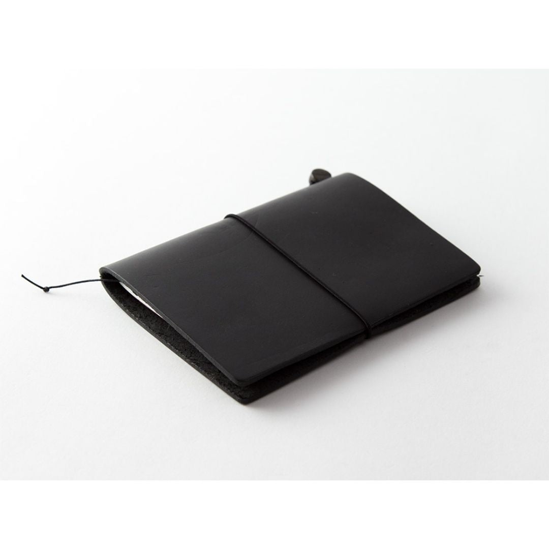 TRAVELER'S notebook Passport Size Black - TRAVELER'S COMPANY
