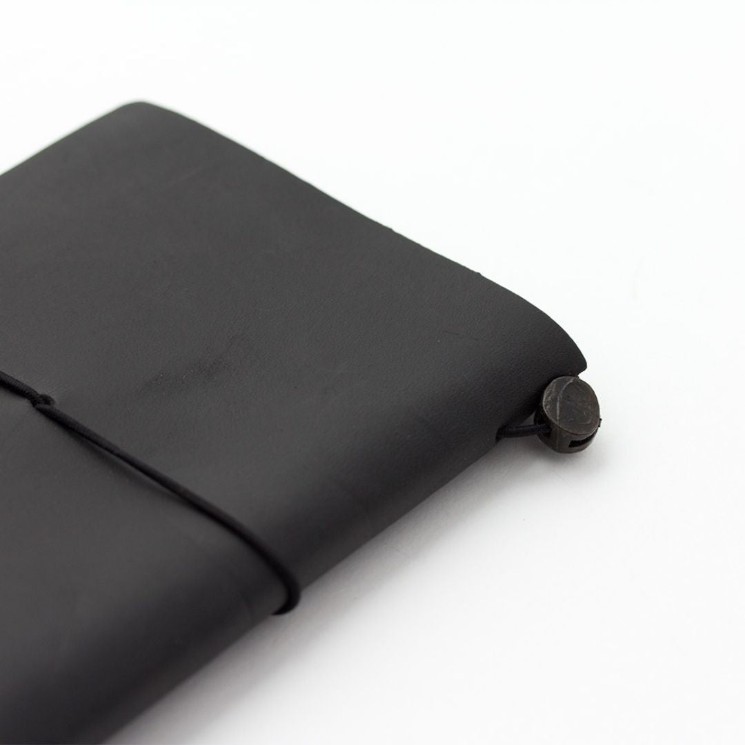 TRAVELER'S notebook Passport Size Black - TRAVELER'S COMPANY