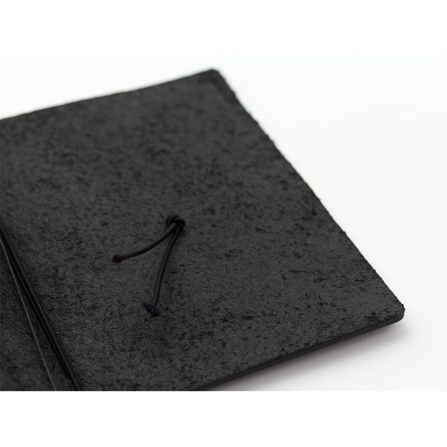 TRAVELER'S notebook Passport Size Black - TRAVELER'S COMPANY