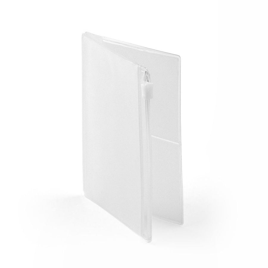 TRAVELER'S notebook Passport Size Refill 004 Zipper Pocket - TRAVELER'S COMPANY