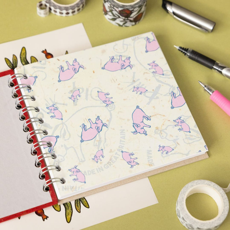 Black Paper Display Book 270gsm Pages - Pink Pig