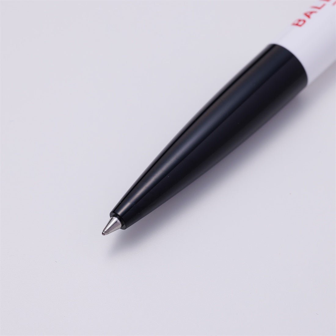 Days 3 Section Ballpoint Pens - Mark's Tokyo - Black Red - Mark's Inc.