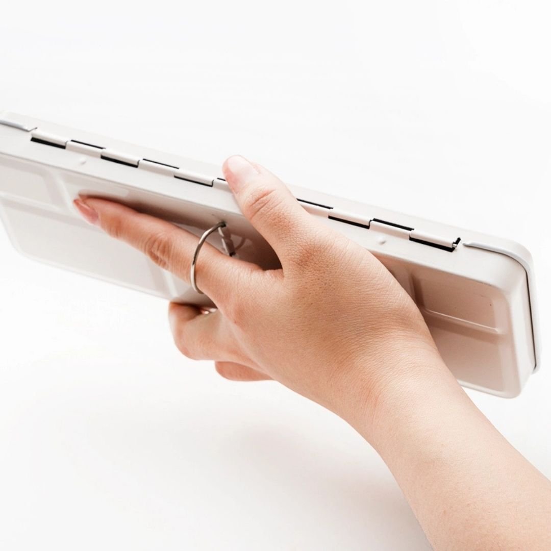 Himi Watercolour Set 24 Half - Pans in a Metal Case - Himi