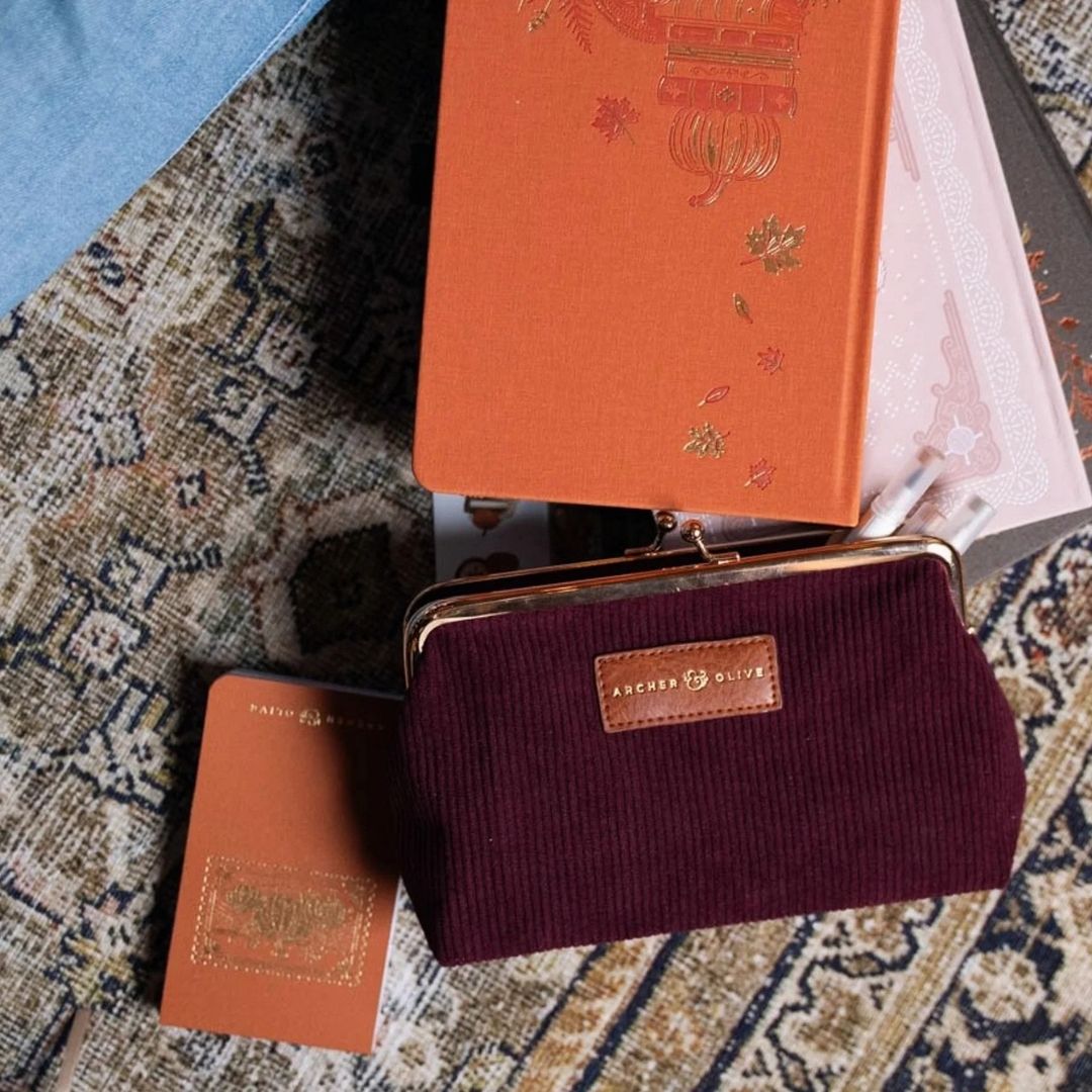 Quiet Corners Kiss-Lock Pouch Maroon - Archer & Olive